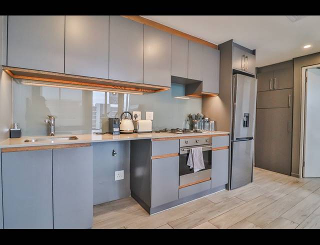 2 BEDROOM APARTMENT FOR SALE IN UMHLANGA RIDGE